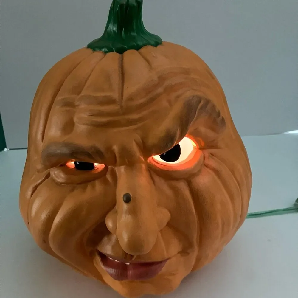 Vintage Ceramic Halloween Jack O Lantern Crooked Grin Wink Pumpkin Lights Up